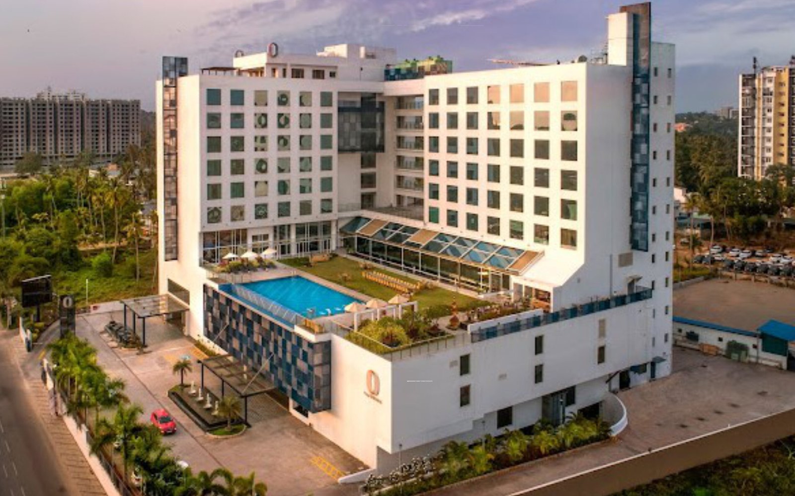 Coordinated execution of hospitality projects emphasizing guest experience and brand standards.