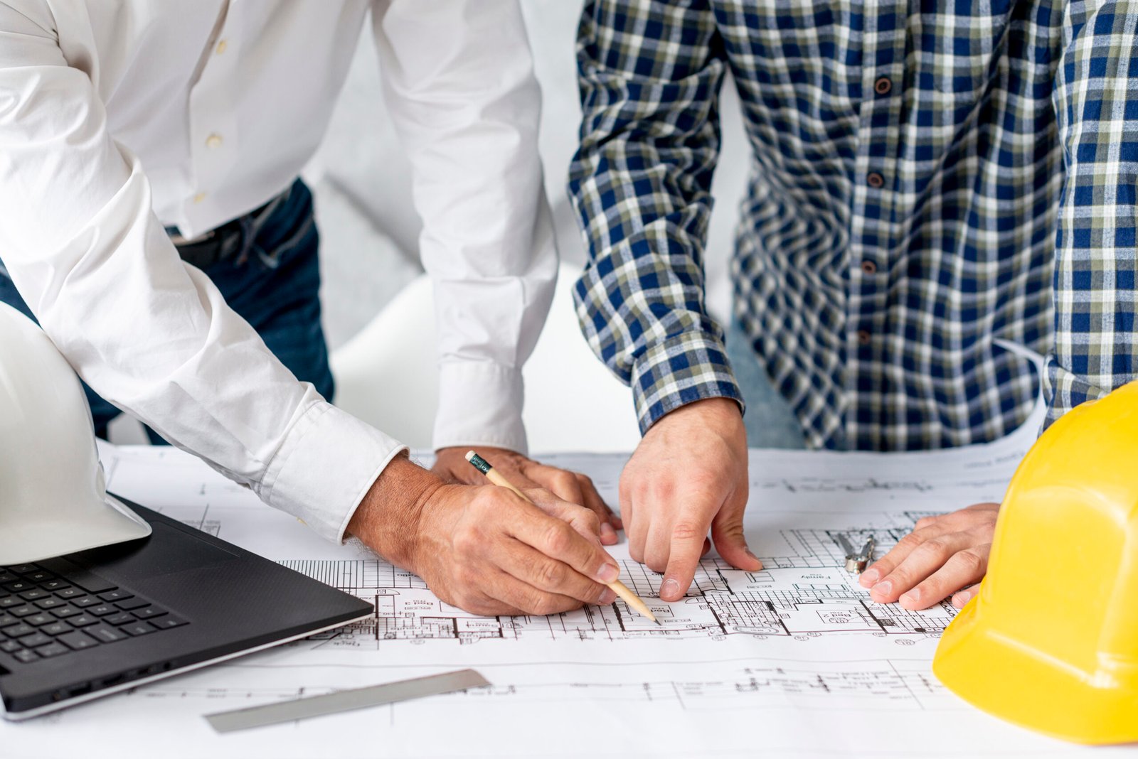 Integrated coordination of technical inputs to align design with project goals.